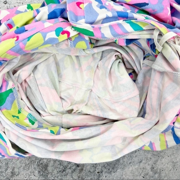 Lilly Pulitzer Tiki Wrap Romper Havin A Blast Purple Floral XXS - Picture 11 of 12